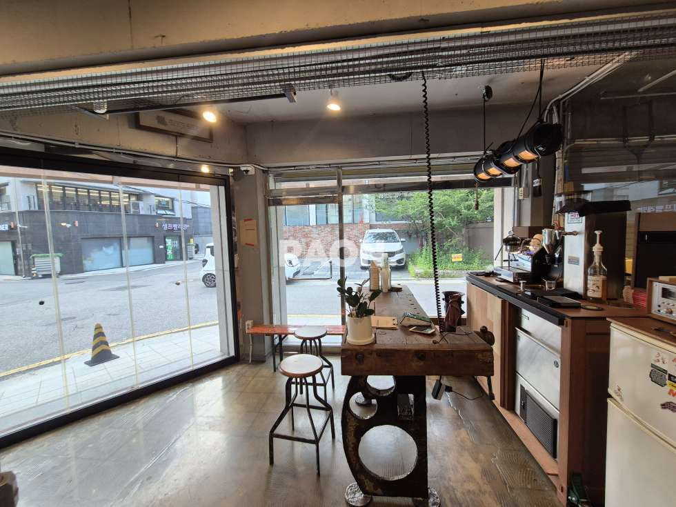 서울 마포구 서교동 [24평]망원역세권 코너 통창 1층 상가 사무실 월세 매물번호 12864 사진 7