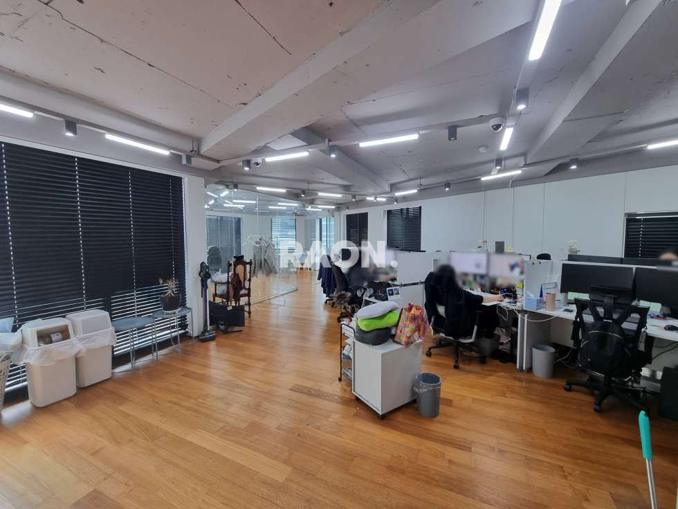 서울 마포구 서교동 [33평]합정역 도보 3분 유리룸 완비 역세권 사무실 월세 매물번호 12724 사진 3