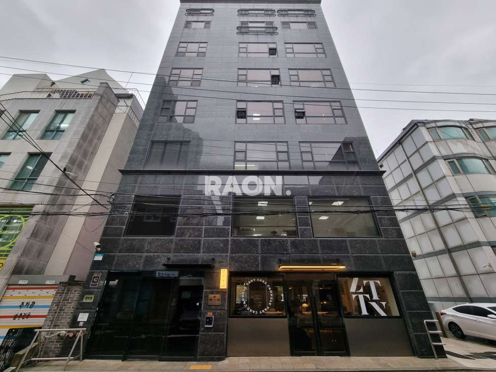 서울 마포구 서교동 [28평] 합정 메세나 폴리스 앞 컨디션 좋은 오피스 임대 월세 매물번호 14025 사진 1