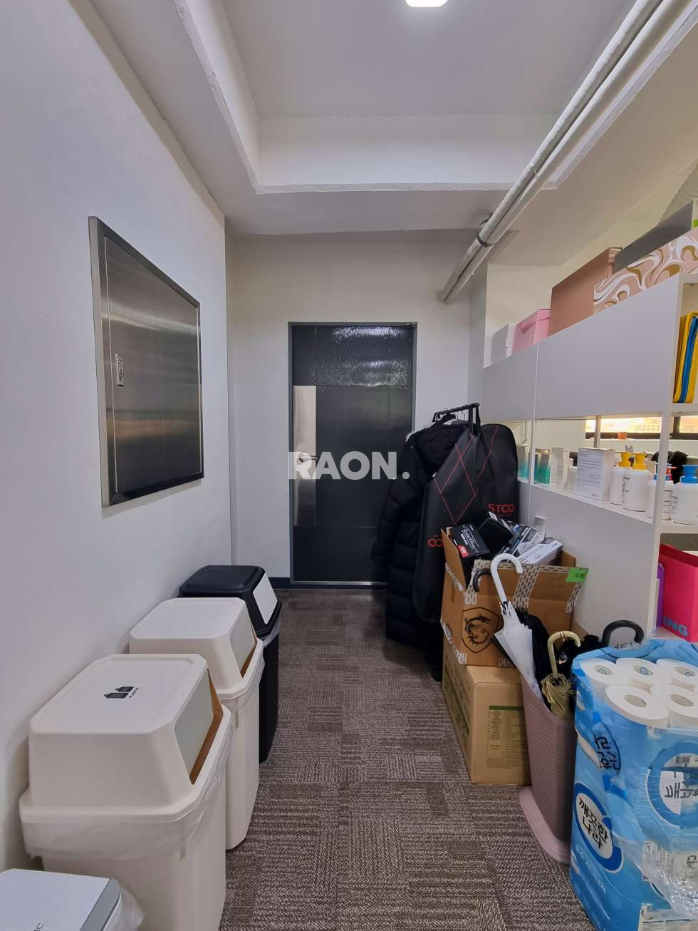 서울 마포구 서교동 [28평] 합정 메세나 폴리스 앞 컨디션 좋은 오피스 임대 월세 매물번호 14025 사진 12