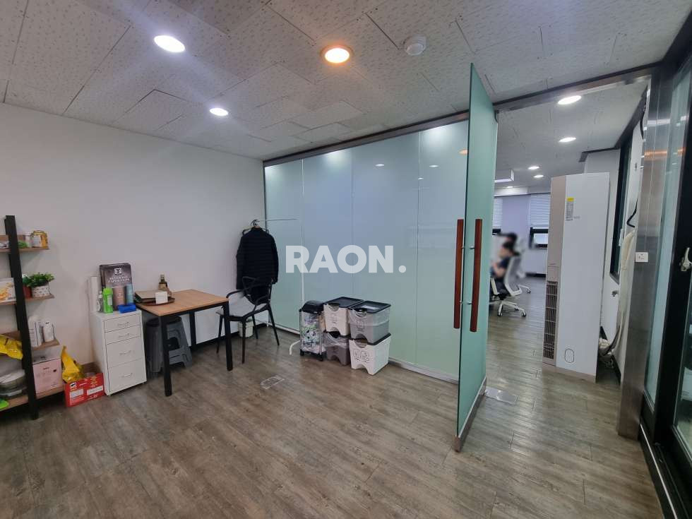 서울 마포구 서교동 [49평]홍대역세권 주차3대 가능한 룸3개 완비된 사무실 월세 매물번호 11248 사진 11